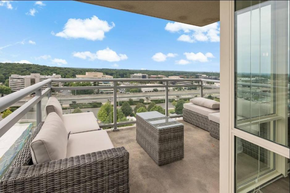 Hala Tysons Aparthotel McLean Εξωτερικό φωτογραφία
